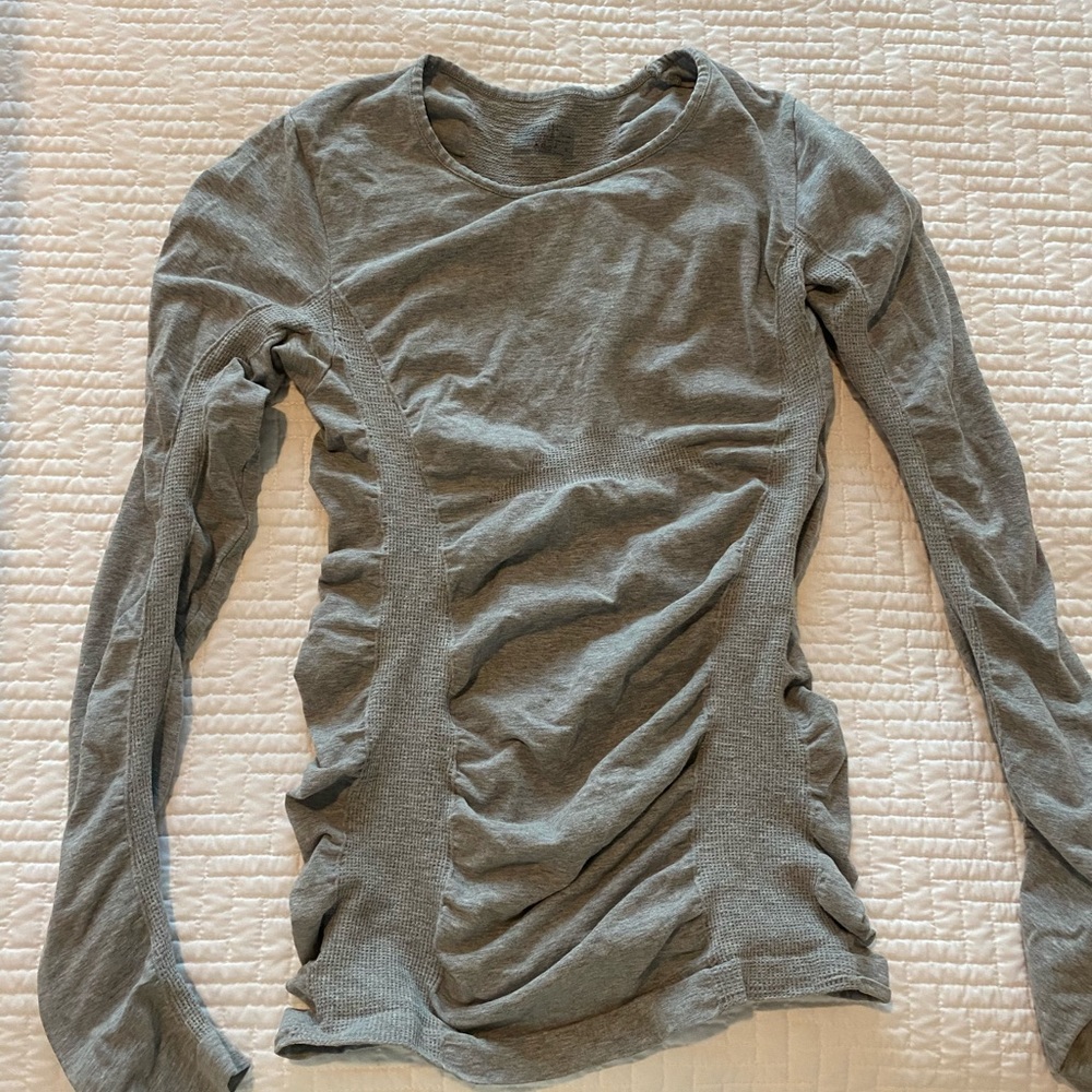 Athleta long sleeve top